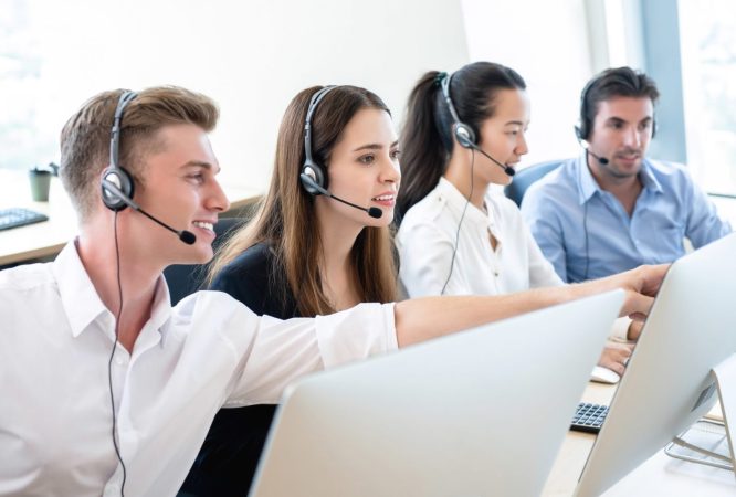 call-centre-agent-collaboration-min-scaled-1-2048x1250